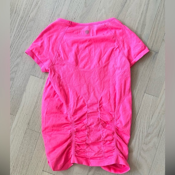 Athleta FASTEST TRACK TEE sz xs - Picture 3 of 3